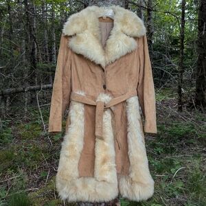 VINTAGE Women's 70s Belted Sheepskin Coat